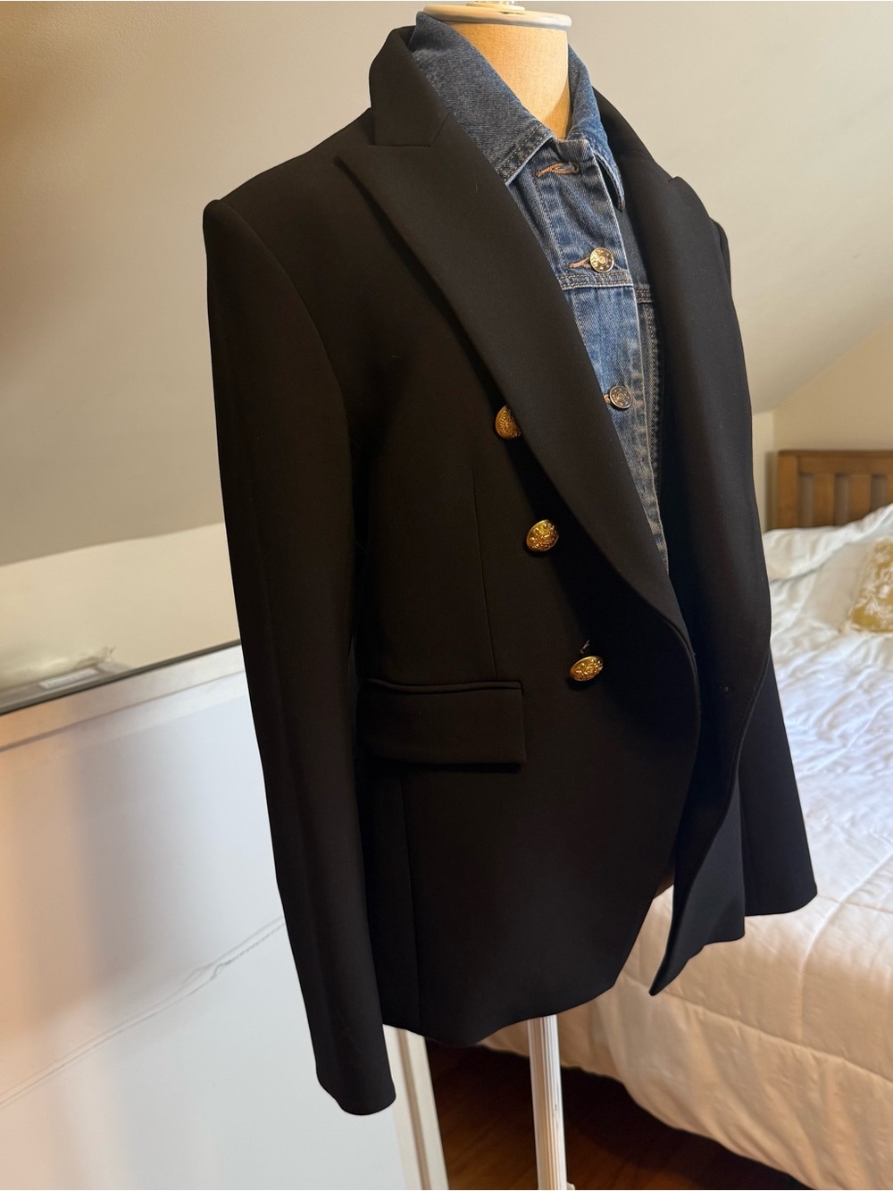Veronica Beard Dark Navy ‘Miller Dickey’ Blazer with Gold Buttons - Picture 3 of 8